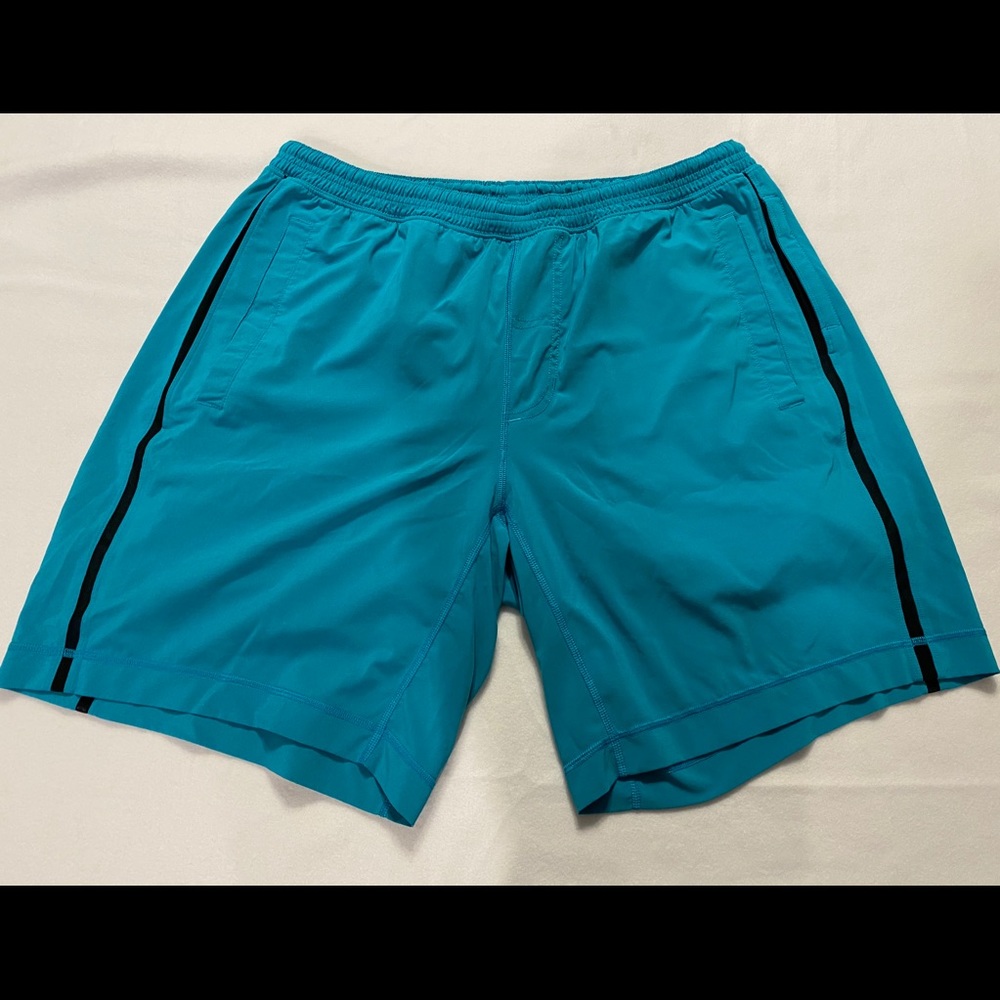 LuluLemon men’s lined shorts
